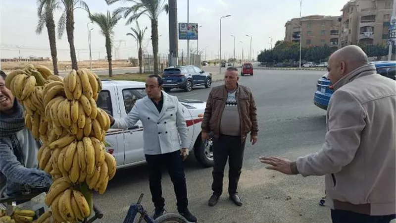 رئيس جهاز الشروق يقود حملة لرفع الإشغالات ويُزيل مخالفة بناء صور