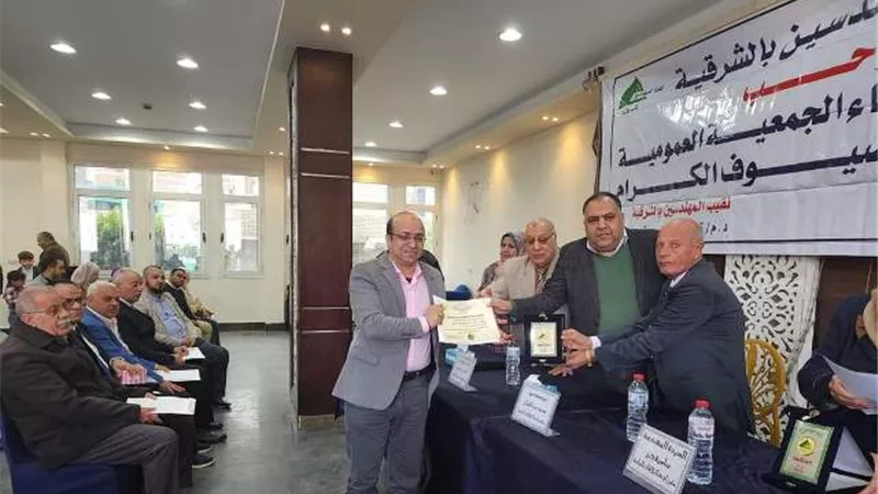 المهندسين تكرم نائب رئيس جهاز الصالحية لحصوله على الماجستير صور