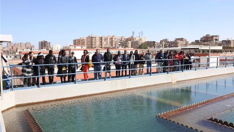 مياه القاهرة تستقبل وفداً من الكوادر الطبية الأفريقية