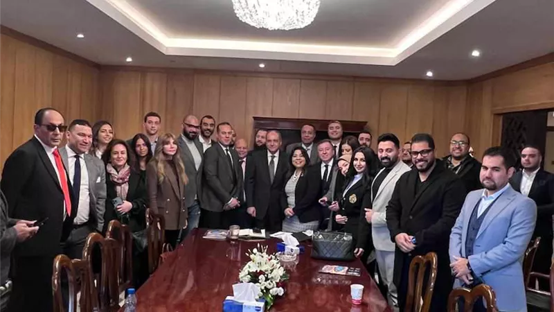 السفير المصري بالسعودية يستقبل المشاركين بمعرض بيزنكس السادس بالرياض