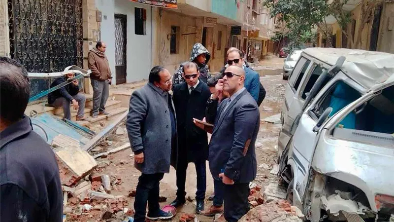 النيابة الإدارية تعاين موقع الانفجار بعقار في الطالبية