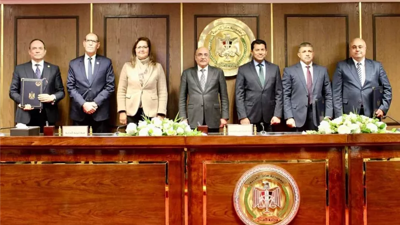 وزارتا الشباب والتخطيط يوقعان بروتوكول لتطبيق التصويت الالكترونى