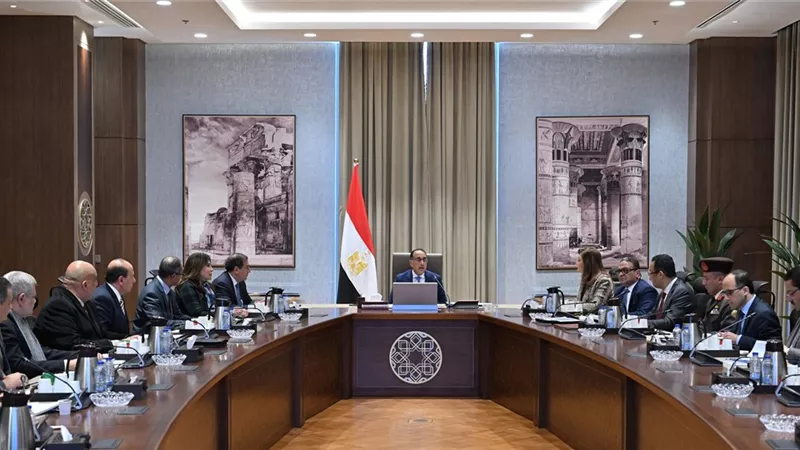رئيس الوزراءيتابع مستجدات تنفيذمشروعات المبادرةالرئاسيةحياة كريمة