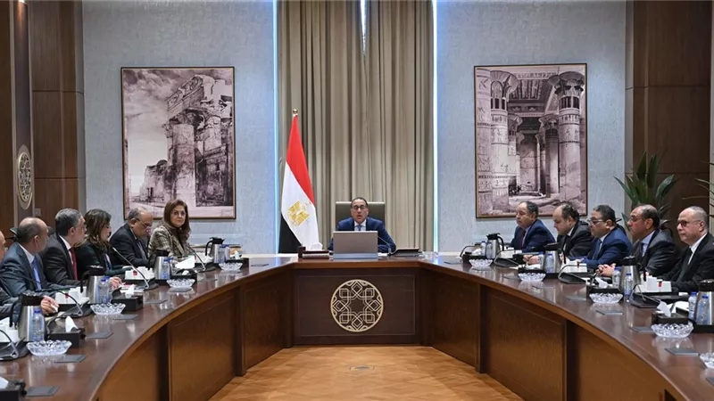 رئيس الوزراء يستعرض مُؤشرات الأداء بالمناطق الحرة الخاصة