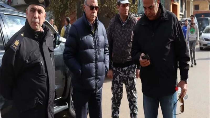 محافظ القليوبية يشهد إزالة 7 طوابق مخالفة بأحد الابراج بمدينة طوخ