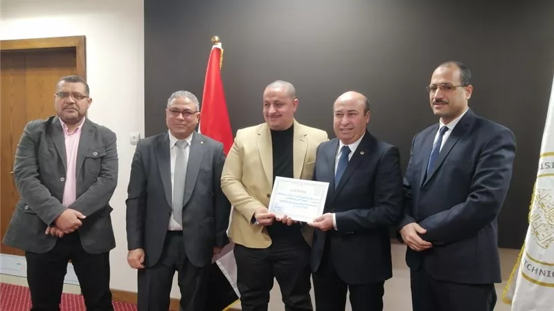 مسئول الأمن بتعليم دمياط يفوز بلقب المثالي على الجمهورية
