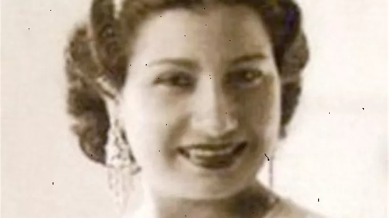 سر حب كوكب الشرق أم كلثوم لـ الشيخ أبو العلا محمد وعمرها 16 عاما