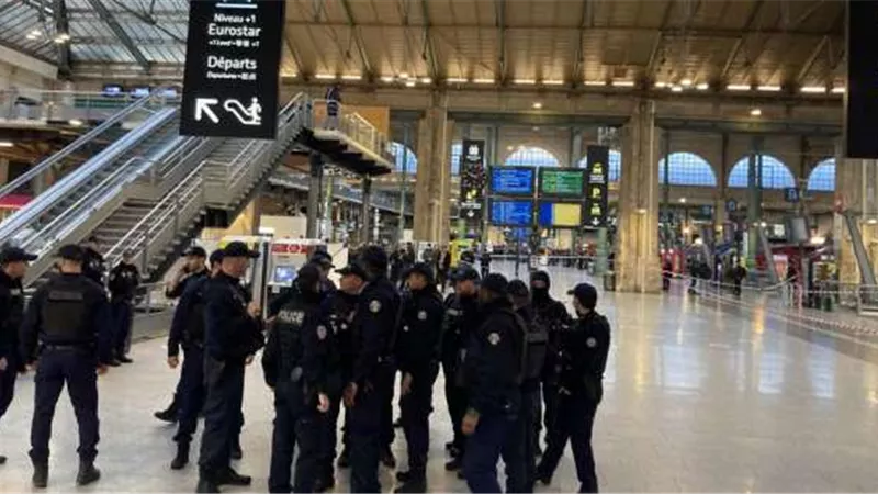 3 إصابات في حادث طعن بمحطة قطارات بباريس