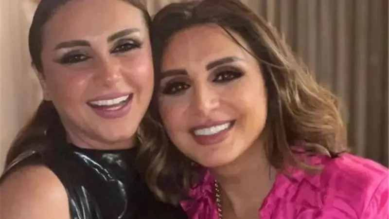 تعرف على هوية صاحبة الصورة التي ظهرت مع أنغام؟