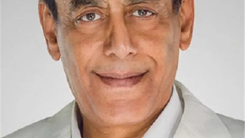أحمد بدير.. ينتهي من 