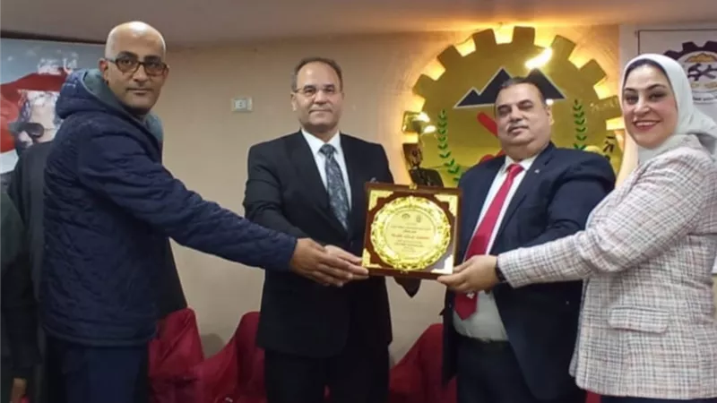 العمال والنواب بالجيزة يْسلم 
