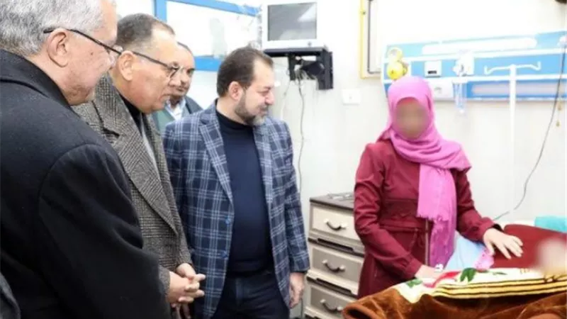 محافظ الشرقية ورئيس جامعة الزقازيق يطمئنان على الحالة الصحية لمصابي غزة