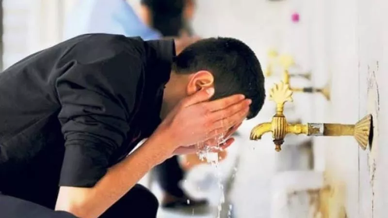 مشروعية الكلام أثناء الوضوء