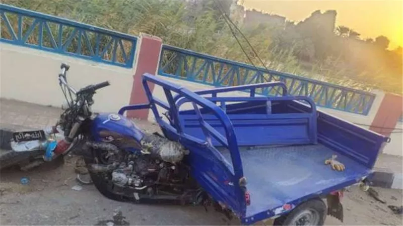اصابة ٥ بينهم أب وابنتيه فى حادثتين سير بالمنيا