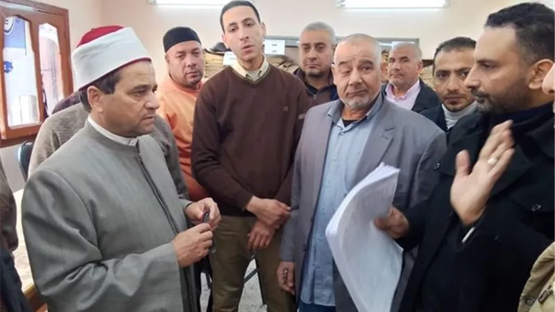 رئيس أزهرية الإسماعيلية يتفقد أعمال كنترول الشهادة الإعدادية