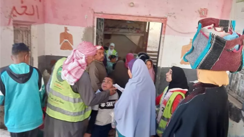 الكشف علي ٢٣٦ حالة في قافلة 