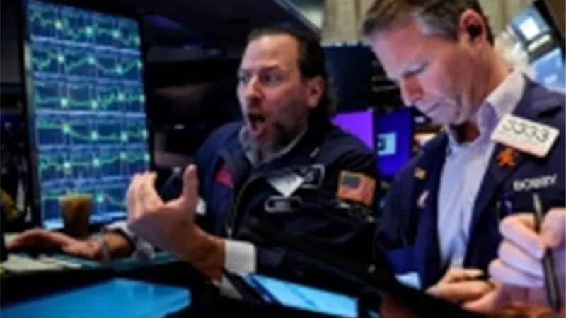 أسهم أوروبا تفتح على ارتفاع بفضل نتائج أعمال إيجابية