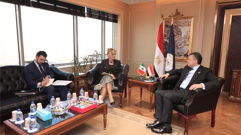 وزير السياحة يبحث مع سفيرة المكسيك أوجه التعاون بين البلدين