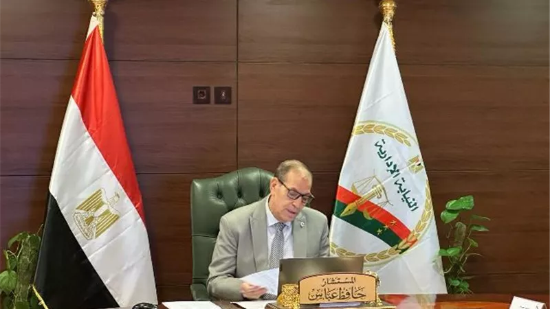 رئيس النيابة الإدارية يفتتح منظومة التحول الرقمي بالأقصر