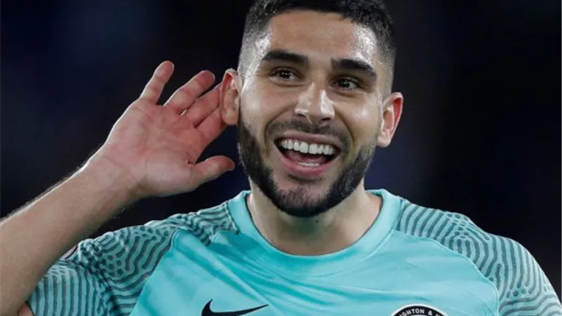 نيل موباى يفتتح التسجيل لبرينتفورد أمام مانشستر سيتى