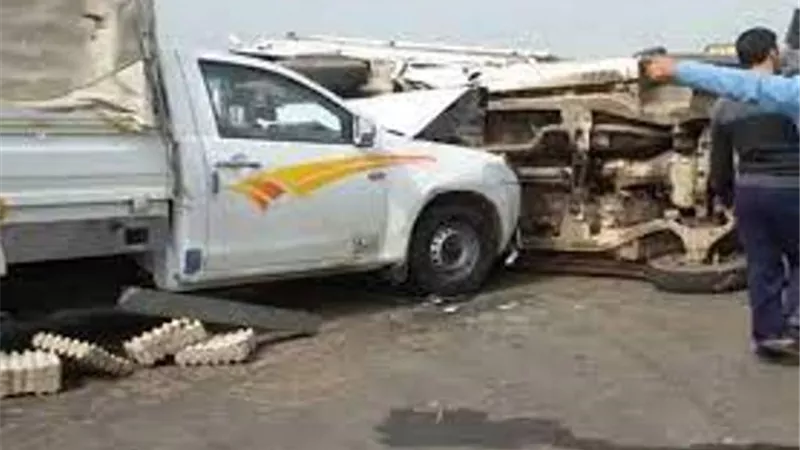 مصرع 3 فى تصادم سيارتين ربع نقل بطريق العلاقى بأسوان
