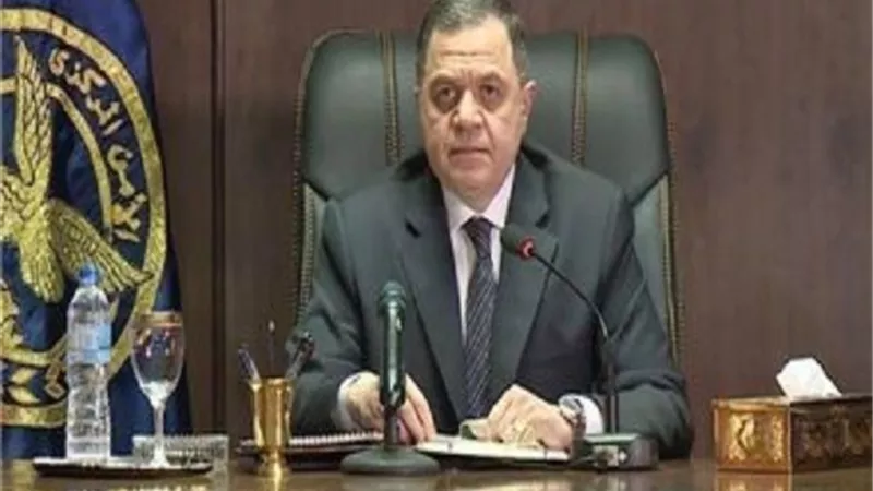 وزير الداخلية يهنئ السيسي وقيادات الدولة بذكرى الإسراء والمعراج