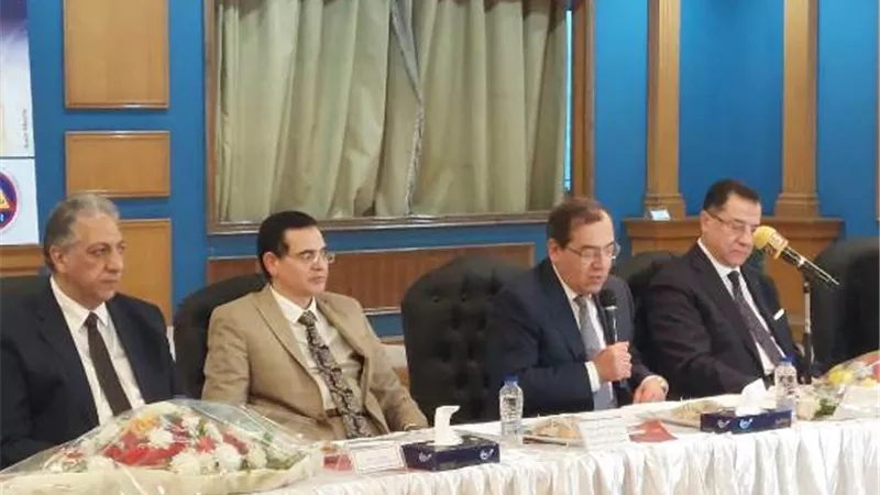 وزيرالبترول:ارتفاع إنتاج الزيت الخام والغاز الطبيعي لـ1.7 مليون برميل