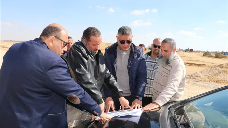 النجار: جارٍ الانتهاء من أعمال الطرق بمنطقة أب تاون يونيو المقبل