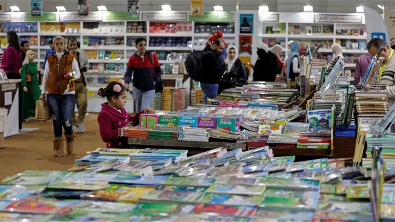 رقم تاريخي.. 5 ملايين زائر لمعرض القاهرة للكتاب