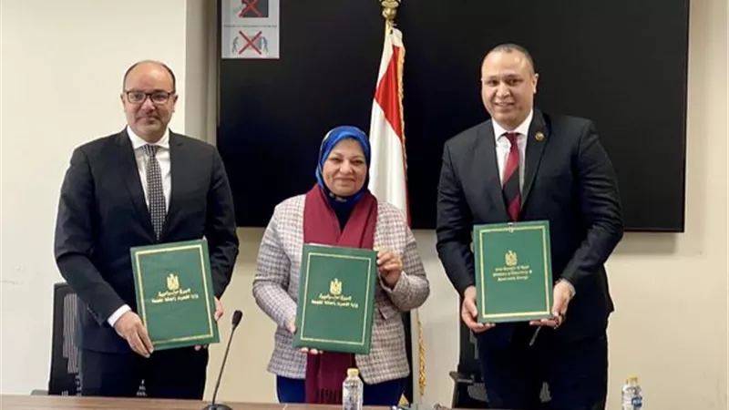 النائب محمد طلبة: خطوط الضغط العالي خارج الكتلة السكانية بالقنطرة