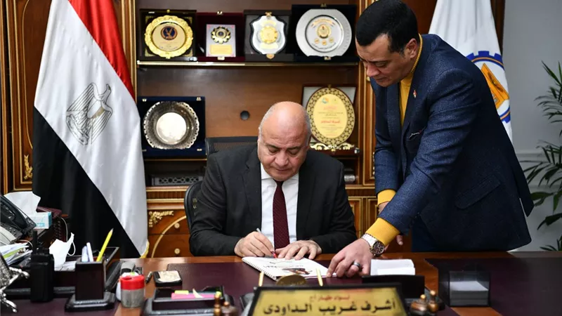 محافظ قنا يعتمد نتيجة الفصل الدراسى الأول للشهادة الإعدادية