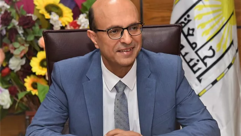 المنشاوى يصدر قراراً بتولي عبد المولى الإشراف على كلية الاداب