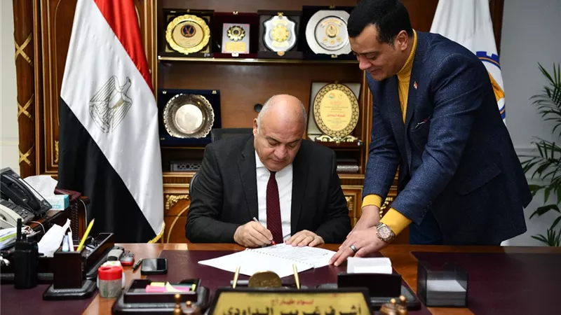 محافظ قنا يعتمد نتيجة الفصل الدراسي الأول للشهادة الإعدادية
