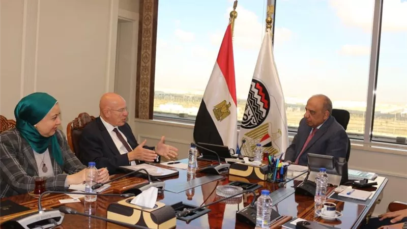 عصمت: القطاع الخاص شريك رئيسي وضمانة لتحقيق العوائد الاقتصادية