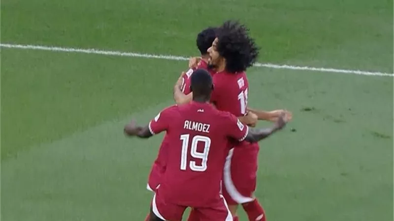جاسم جابر يدرك التعادل لمنتخب قطر أمام إيران بكأس أمم أسيا - شاهد