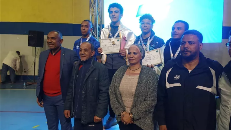 جامعة عين شمس تحصد الميدالية الذهبية في المصارعة