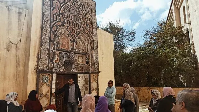 نور الدين: تنظيم رحلات للأماكن والمعالم الآثرية لتنشيط السياحة
