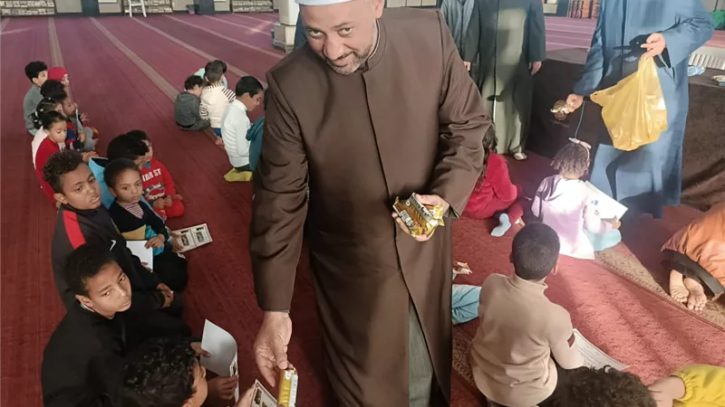 تكريم الطلاب المتميزين المشاركين بمبادرة 