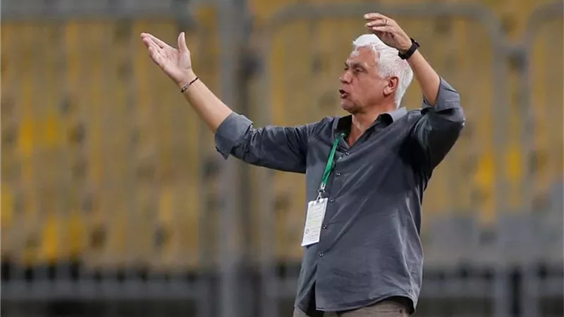 منافس مصر .. منتخب بوركينا فاسو يقرر اقالة مديره الفني