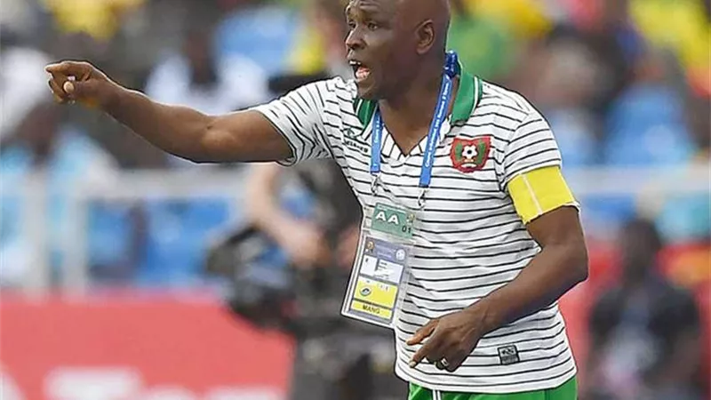منافس مصر .. كاندي يرحل عن تدريب غينيا بيساو بعد 7 سنوات