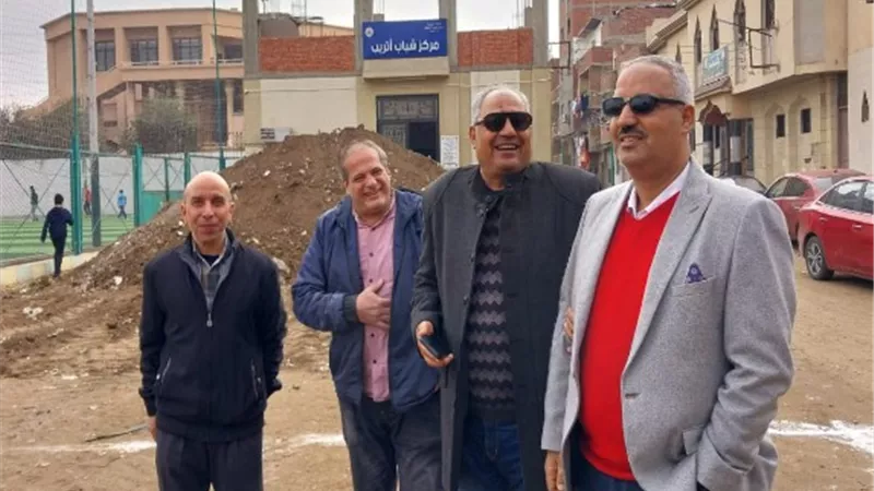 بتكلفة انشائية 7 مليون جنيه.. الصبروط يتابع إنشاء حمام سباحة ومحلات بمركز شباب أتريب