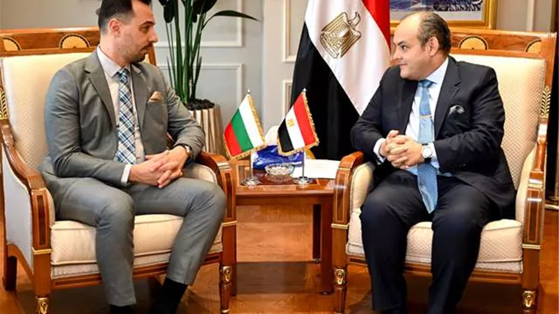 وزير التجارة يبحث مع نظيره البلغاري سبل تعزيز العلاقات الاقتصادية المشتركة