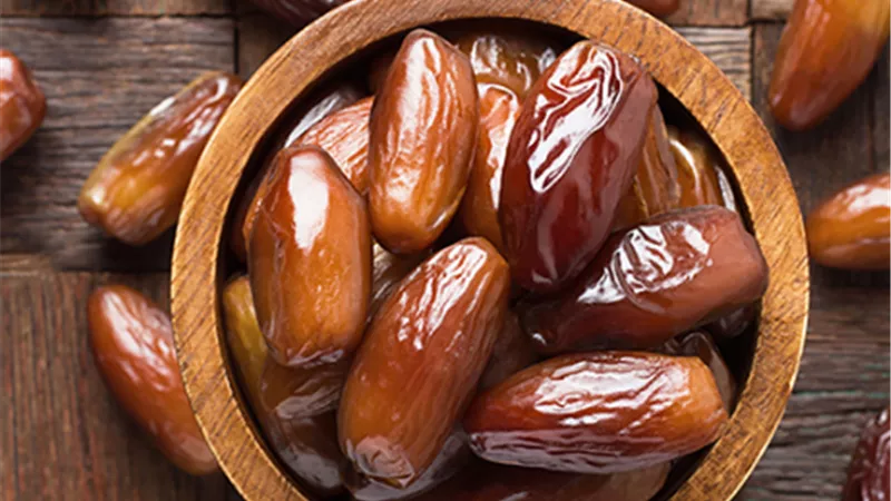 قبل رمضان..اعرف علامات التمر الفاسد قبل الشراء