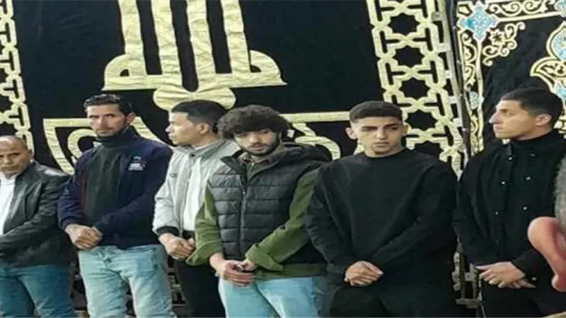 شاهد بالصور.. نجوم الأهلي والأندية يحضرون عزاء والد كوكا