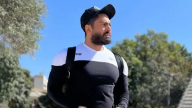 تامر حسنى يمازح جمهوره: 