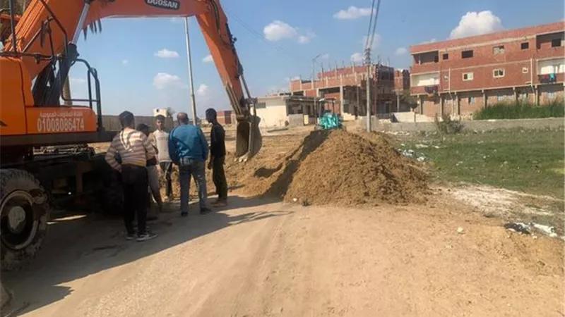 قرية الحجاز بالإسماعيليةعلى خطى التطوير ..توصيل الغاز وشبكة تجفيف