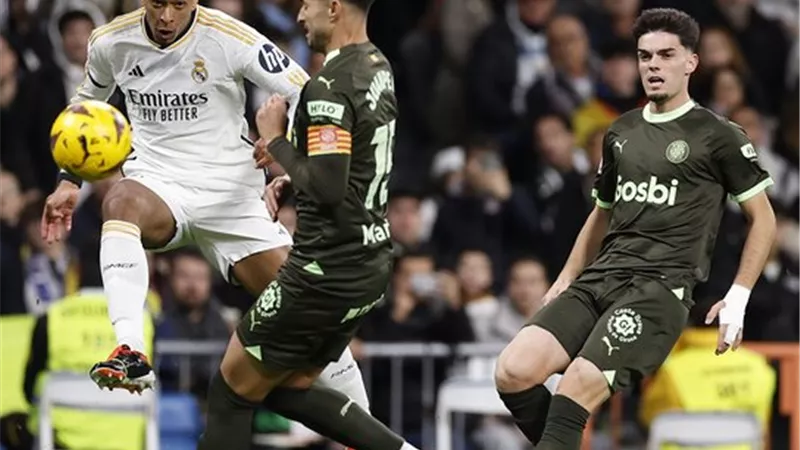 ريال مدريد ينهي الشوط الأول متقدمًا على جيرونا بهدفين نظيفين