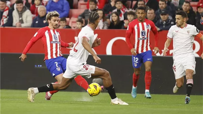 إشبيلية يفوز على أتليتكو مدريد بهدف دون رد في الدوري الإسباني