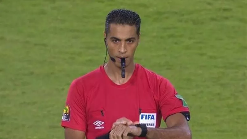 نهائي الكأس بين الأهلي والزمالك بتحكيم مصري .. أمين عمر الأقرب