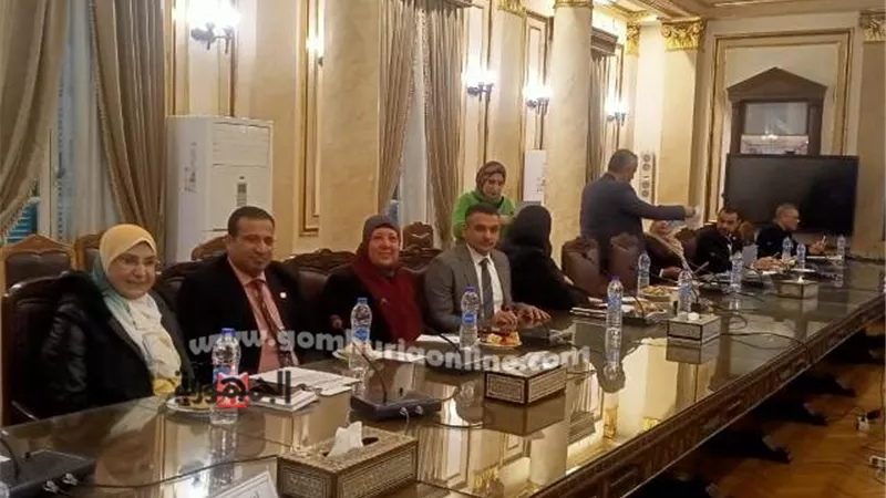 جامعة السادات تشارك بإجتماع أفضل جامعة صديقةللبيئة بجامعة القاهرة